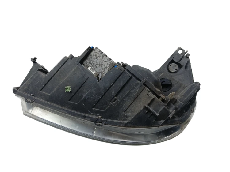 LAMPA PRAWY PRZÓD RENAULT ESPACE IV LIFT (2006-2012) 2.0 DCI 173KM 77010644