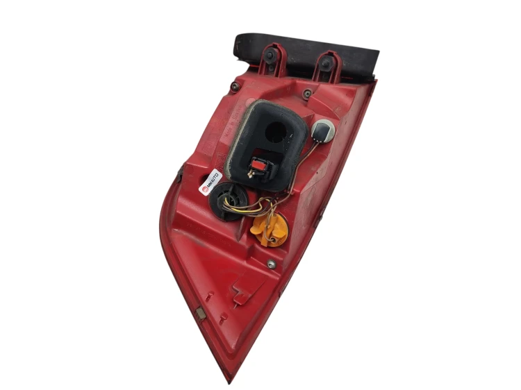 LAMPA PRAWY TYŁ VOLKSWAGEN PASSAT B7 (2010-2014) 2.0 TDI 140KM 3AF945310