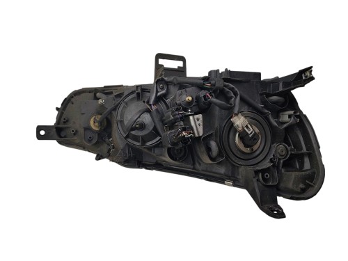 LAMPA LEWY PRZÓD MITSUBISHI LANCER VIII (2007-2015) 1.6 MIVEC 117KM 8301C3-