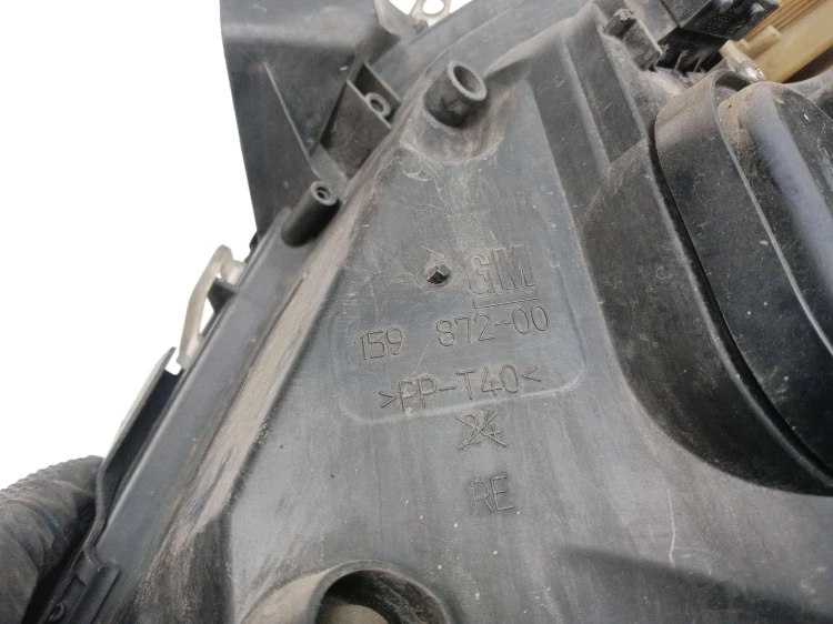 LAMPA PRAWY PRZÓD OPEL SIGNUM (2003-2005) 1.9 CDTI 150KM 159872-00