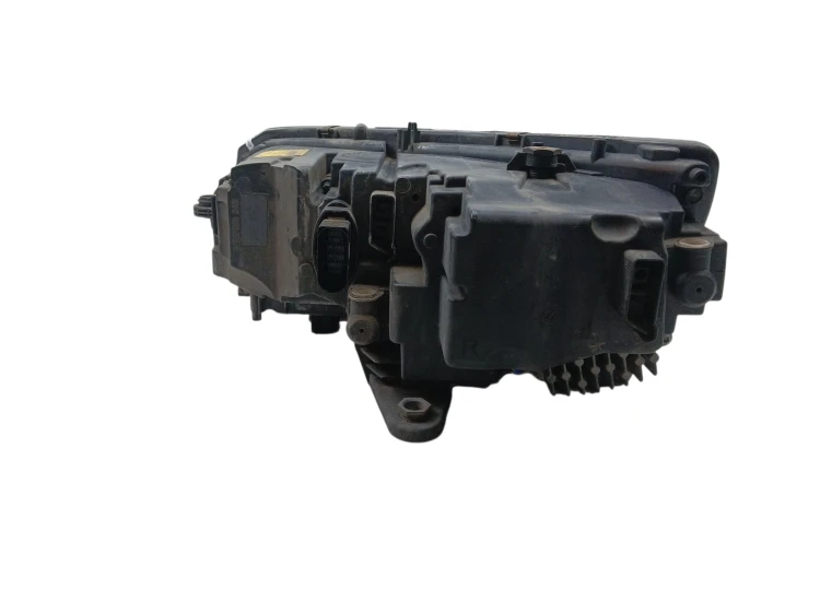 LAMPA PRAWY PRZÓD SKODA OCTAVIA III LIFT (2016-2020) 1.5 TSI 150KM 5E194101
