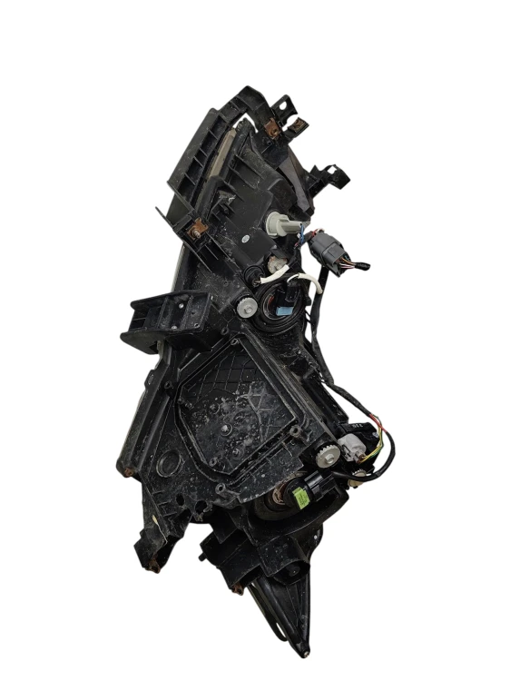 LAMPA PRAWY PRZÓD MAZDA 6 II GH LIFT (2010-2012) 2.2 163KM MZR-CD