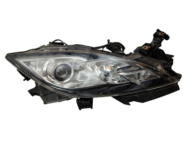 LAMPA PRAWY PRZÓD MAZDA 6 II GH LIFT (2010-2012) 2.2 163KM MZR-CD