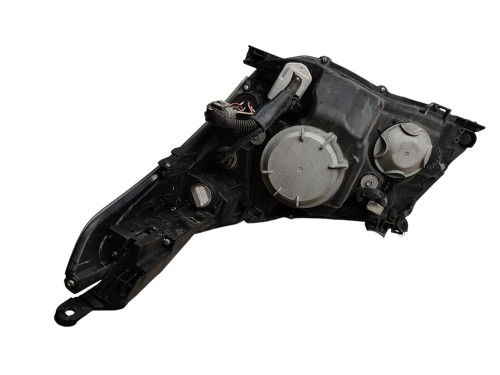 LAMPA PRAWY PRZÓD TOYOTA AVENSIS T27 LIFT (2012-2015) 1.8 VALVEMATIC 147KM