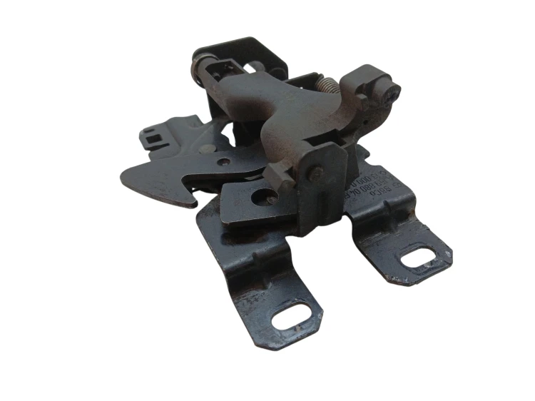 ZAMEK MASKI MERCEDES A W169 LIFT (2008-2012) 2.0 CDI 82KM A1698800460