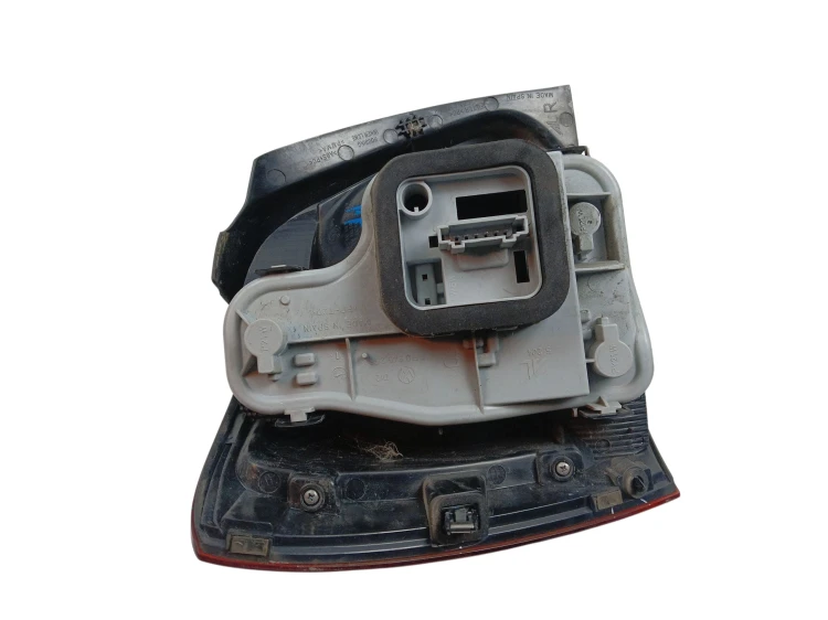 LAMPA PRAWY TYŁ VOLKSWAGEN POLO V 6R (2009-2014) 1.2 12V 70KM 6R0945096A