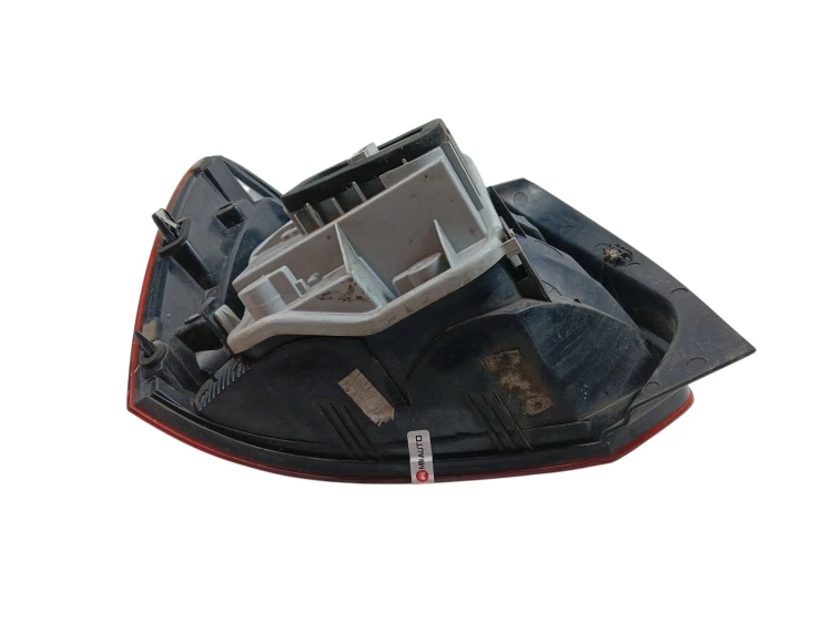 LAMPA PRAWY TYŁ VOLKSWAGEN POLO V 6R (2009-2014) 1.2 12V 70KM 6R0945096A