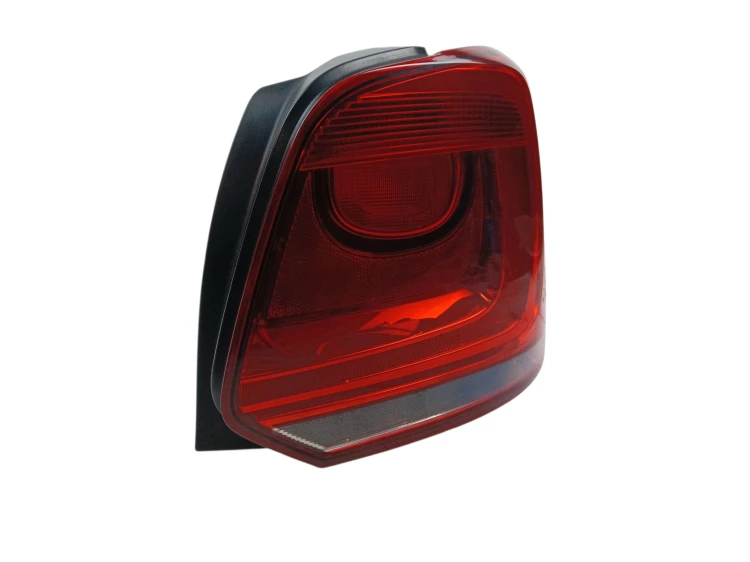LAMPA PRAWY TYŁ VOLKSWAGEN POLO V 6R (2009-2014) 1.2 12V 70KM 6R0945096A