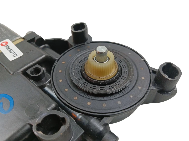 MODUŁ SILNICZEK SZYB LEWY PRZÓD VOLKSWAGEN POLO V 6R (2009-2014) 1.2 12V 70
