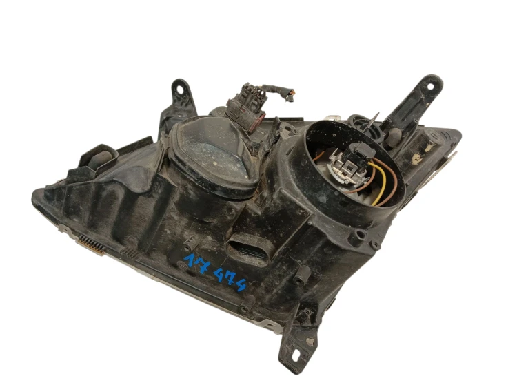LAMPA PRAWY PRZÓD OPEL SIGNUM (2003-2005) 2.2 16V 155KM