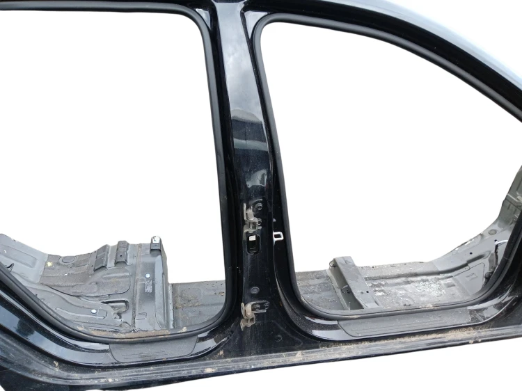 PRÓG PRAWY SŁUPEK ŚRODKOWY HYUNDAI I30 III LIFT (2020-) 1.0 T-GDI 120KM