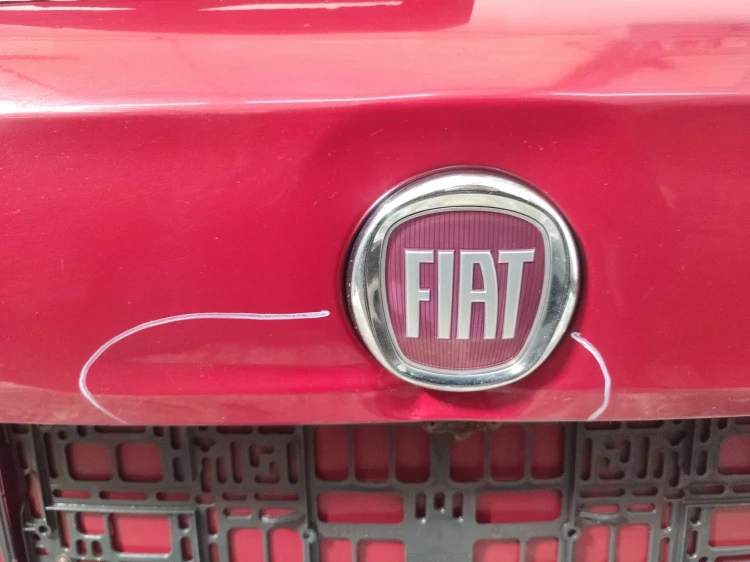 KLAPA BAGAŻNIKA FIAT TIPO (2015-2020) 1.4 16V 95KM USZKODZONA