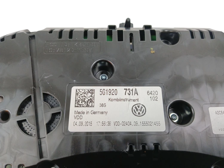 LICZNIK VOLKSWAGEN GOLF VII (2012-2016) 1.6 TDI 110KM 5G1920731A