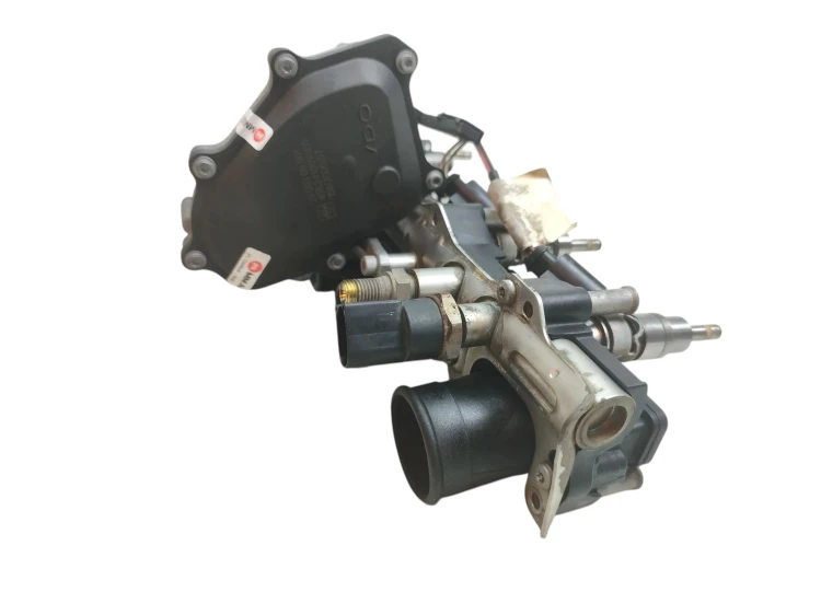 LISTWA WTRYSKOWA VOLKSWAGEN JETTA (2005-2010) 2.0 FSI 150KM 06D133340