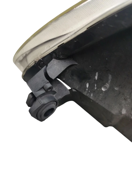 LAMPA PRAWY PRZÓD SEAT ALTEA (2004-2009) 1.9 TDI 105KM 5P1941006A