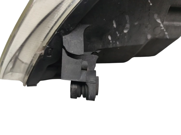 LAMPA PRAWY PRZÓD SEAT ALTEA (2004-2009) 1.9 TDI 105KM 5P1941006A