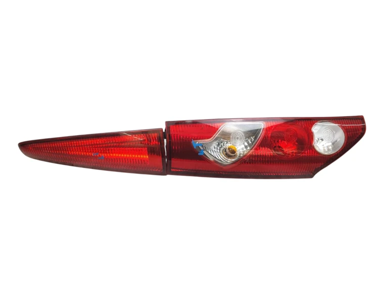 LAMPA LEWY TYŁ RENAULT KANGOO II (2007-2013) 1.5 DCI 86KM DÓŁ GÓRA KOMPLET