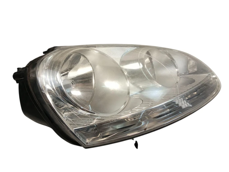 LAMPA PRAWY PRZÓD VOLKSWAGEN JETTA (2005-2010) 1.6 8V 102KM