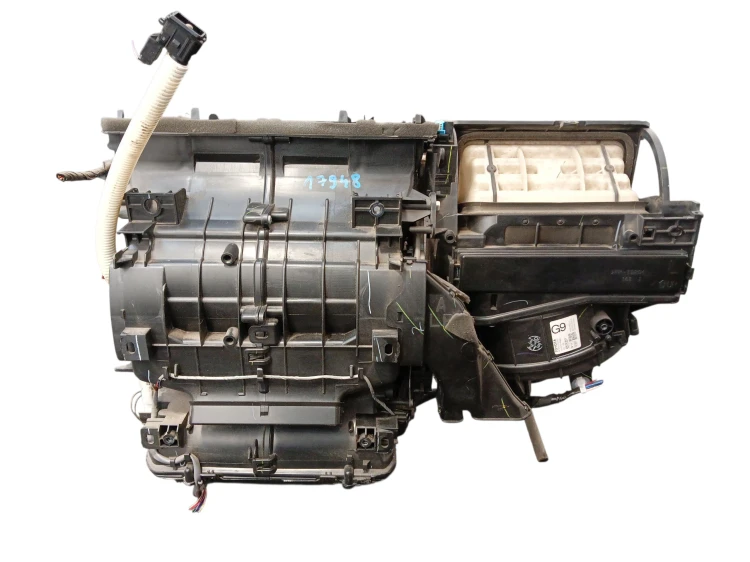 NAGRZEWNICA TOYOTA COROLLA E18 (2013-2016) 1.6 VALVEMATIC 132KM 87010-02C52