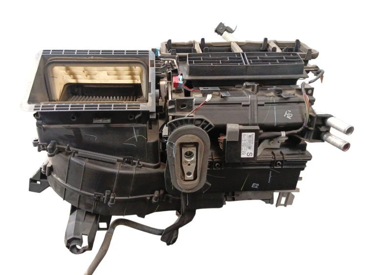 NAGRZEWNICA TOYOTA COROLLA E18 (2013-2016) 1.6 VALVEMATIC 132KM 87010-02C52