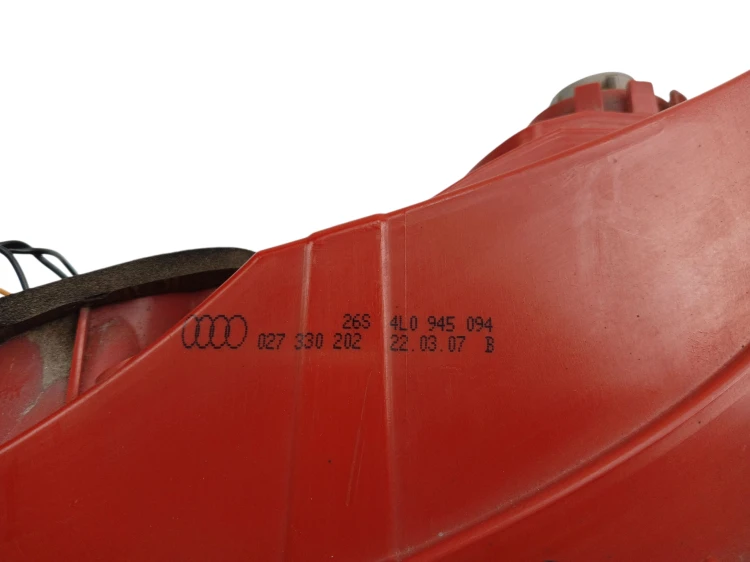 LAMPA PRAWY TYŁ AUDI Q7 4L (2005-2009) 3.0 TDI 233KM 4L0945094