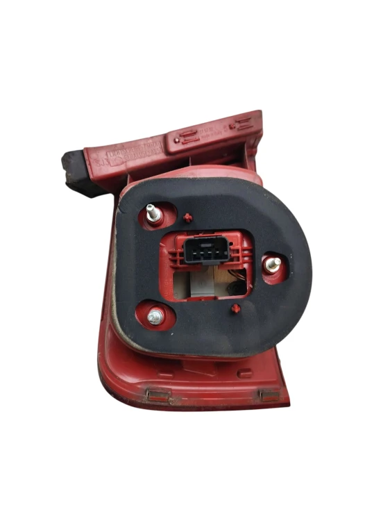 LAMPA PRAWY TYŁ VOLKSWAGEN PASSAT B6 (2005-2010) 1.4 TSI 122KM