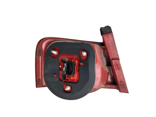 LAMPA PRAWY TYŁ VOLKSWAGEN PASSAT B6 (2005-2010) 1.4 TSI 122KM