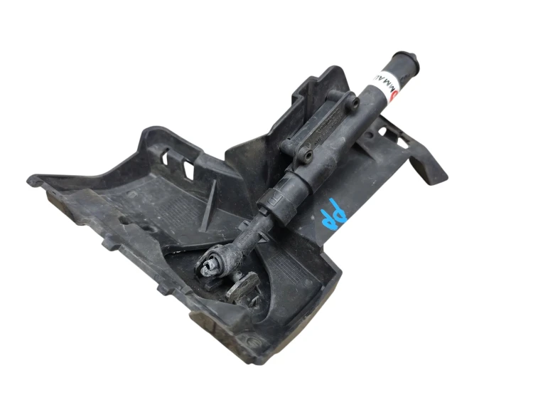 SPRYSKIWACZ LAMPY PRAWY VOLVO XC60 I (2008-2013) 2.4 D5 215KM 30763420