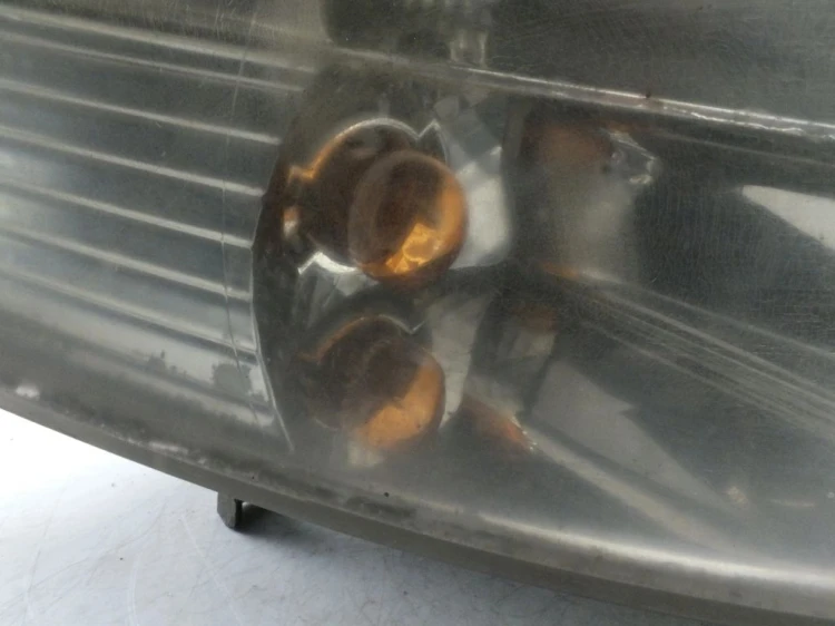 LAMPA PRAWY PRZÓD FIAT PALIO WEEKEND LIFT (2001-) 1.6 16V