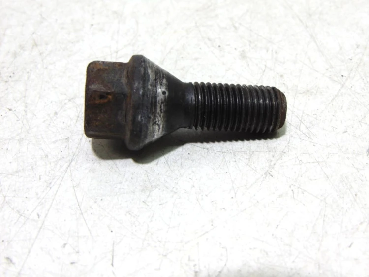 ŚRUBA FELG ALUMINIOWYCH BMW E60 LIFT(2007-2010)