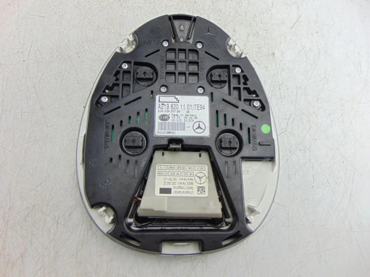 LAMPKA PODSUFITKI MERCEDES CLS C219(2004-2010) 320 CDI(3.0 V6 CDI) 224KM A2