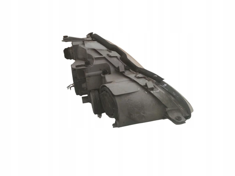 LAMPA LEWY PRZÓD MERCEDES C W203 (2000-2003) 2.0 129KM