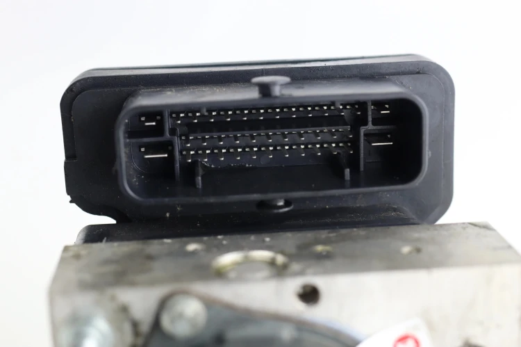 POMPA ABS MERCEDES A W176 LIFT (2015-2018) 1.5 CDI 109KM A0004313700