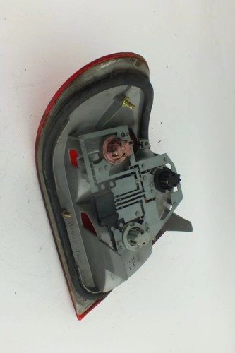 LAMPA PRAWY TYŁ MERCEDES E W210 (1995-1999) 2.3 BENZ