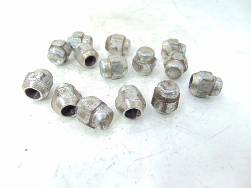 ŚRUBA FELG ALUMINIOWYCH NISSAN QASHQAI (2007-2013) 2.0 DCI