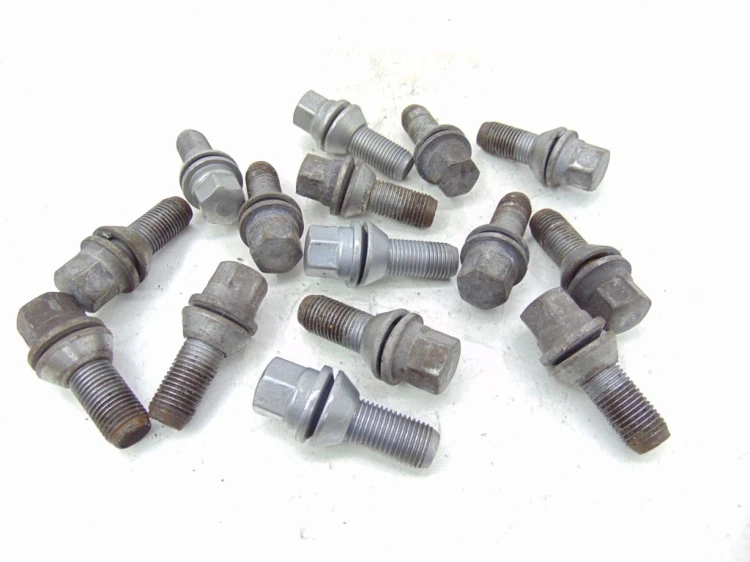 ŚRUBA FELG ALUMINIOWYCH RENAULT LAGUNA III (2007-) 2.0 DCI