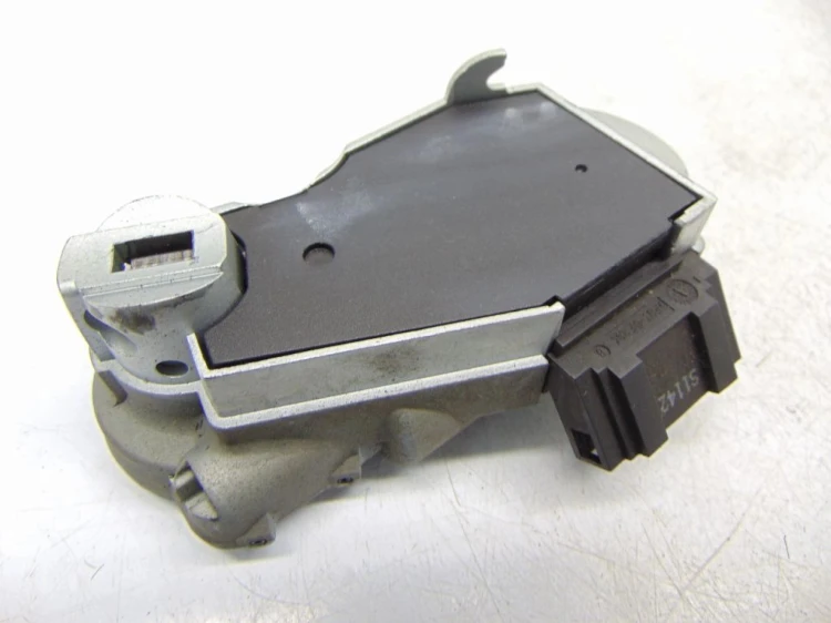 RYGIEL BLOKADA KOLUMNY MERCEDES E W211 (2002-2009) 3.2 R6 CDI A2034621130
