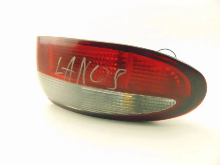 LAMPA LEWY TYŁ DAEWOO LANOS