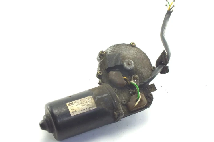 MECHANIZM WYCIERACZEK PRZÓD MERCEDES C W202 1.8 16V 2028205342