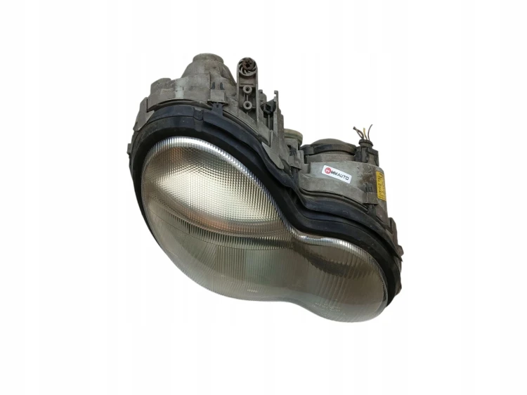 LAMPA PRAWY PRZÓD MERCEDES C W203 (2000-2003) 2.7 CDI 170KM A2038200261