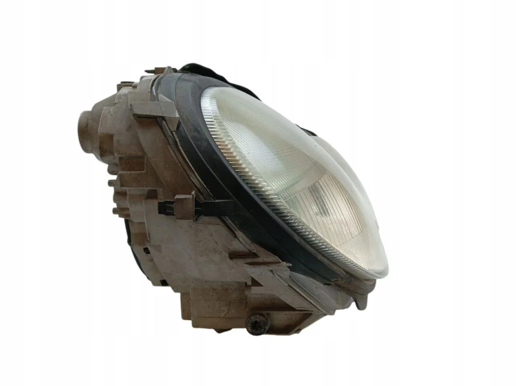 LAMPA PRAWY PRZÓD MERCEDES C W203 (2000-2003) 2.7 CDI 170KM A2038200261