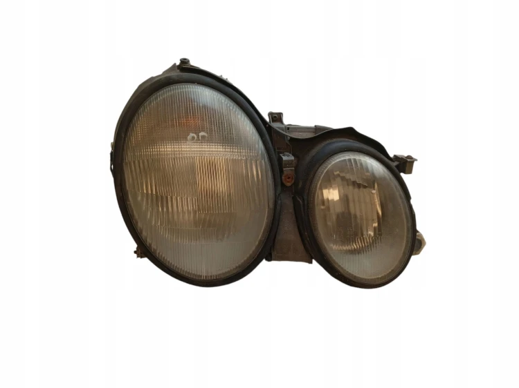 LAMPA PRAWY PRZÓD MERCEDES CLK W208 (1997-2002) 2.0 192KM