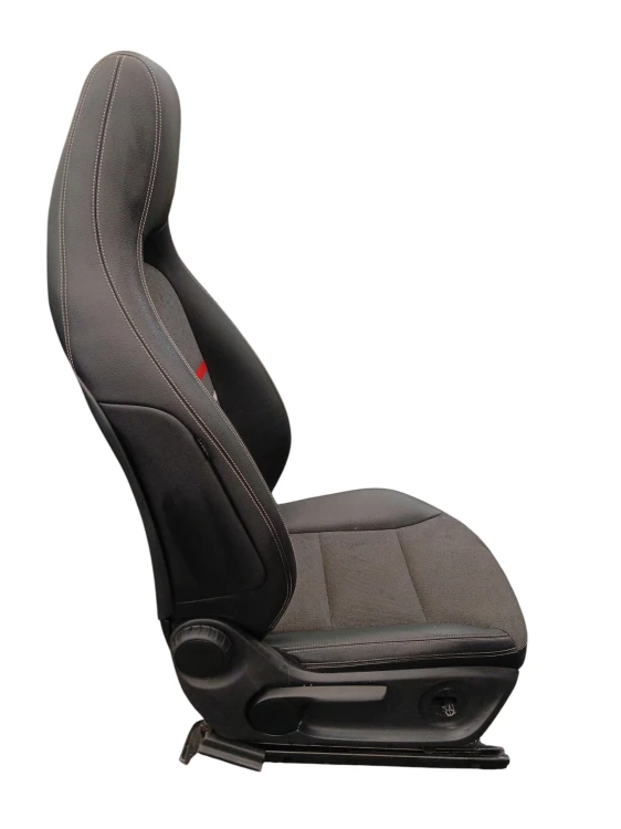 FOTEL PRAWY PRZÓD MERCEDES A W176 (2012-2015) 1.6 CGI 122KM