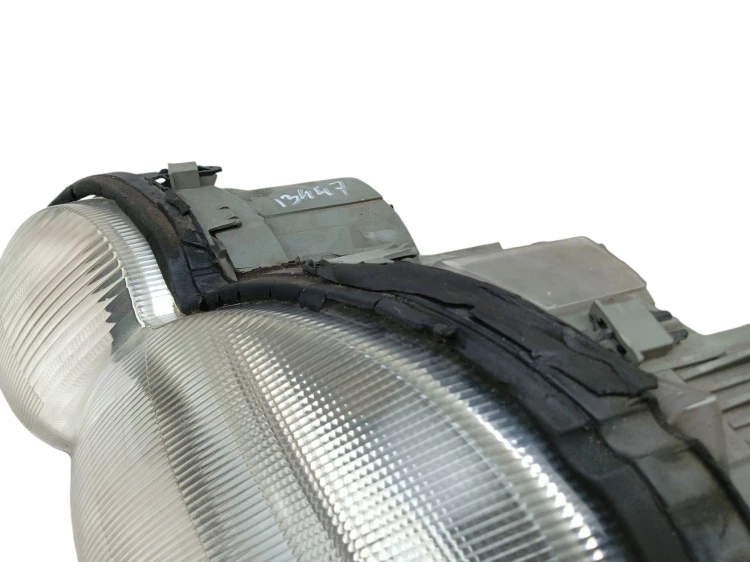LAMPA LEWY PRZÓD MERCEDES C W203 (2000-2003) 2.0 16V 129KM