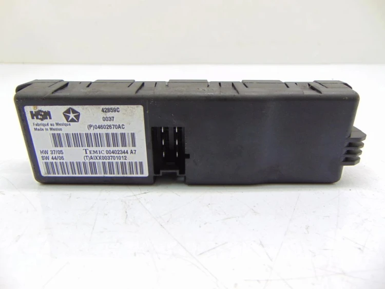 MODUŁ FOTELA CHRYSLER 300C (2004 - 2010) 3.0 CRD 218 KM 04602670AC