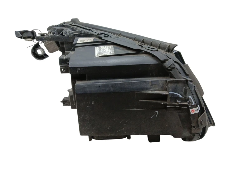 LAMPA LEWY PRZÓD MERCEDES C W205 (2014-2018) 2.2 CDI 170KM A2059063903