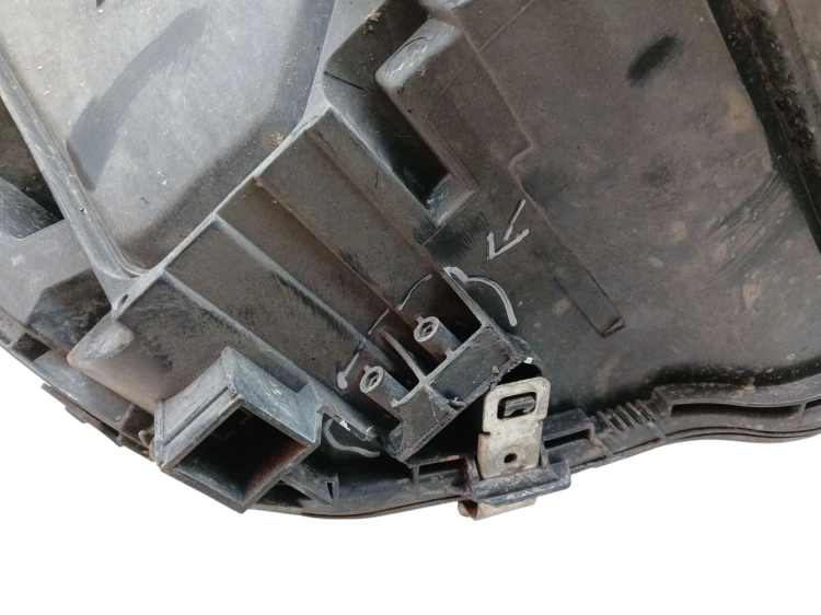 LAMPA LEWY PRZÓD MERCEDES C W205 (2014-2018) 2.2 CDI 170KM A2059063903