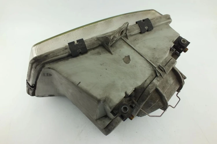 LAMPA PRAWY PRZÓD MERCEDES VITO W638 2.2 CDI