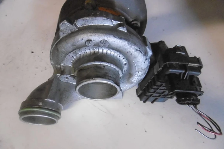 TURBOSPRĘŻARKA MERCEDES S W221 (2005 - 2013) REGENEROWANA