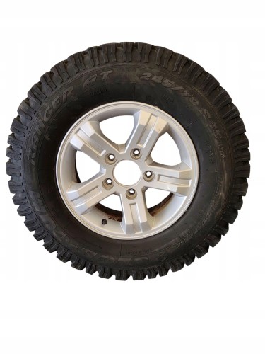 FELGI Z OPONAMI KIA SORENTO I (2002-2009) 52910-3E580